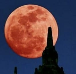 arti mimpi gerhana bulan