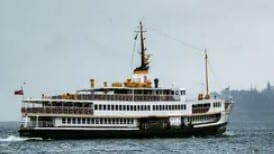 arti mimpi naik kapal laut